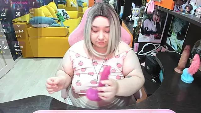Softie Sofy online show from June 2026 02:39:02 AM