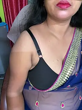 Snapshot of Anushka_21 chatting on June 2026 01:47:02 AM Anushka 21 online show from June 2026 01:47:02 AM