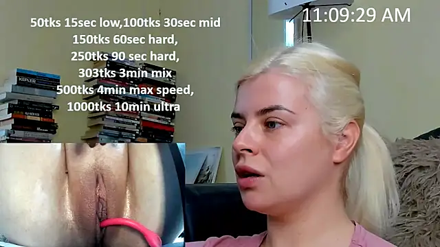 queenofthenighttt online show from February 2026 10:10:01 AM