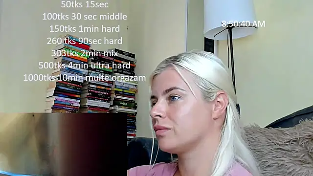 Snapshot of queenofthenighttt chatting on August 2026 06:51:02 AM queenofthenighttt online show from August 2026 06:51:02 AM