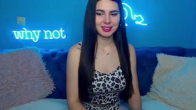 Snapshot of ViollinaLove chatting on January 2025 05:41:02 AM ViollinaLove online show from January 2025 05:41:02 AM