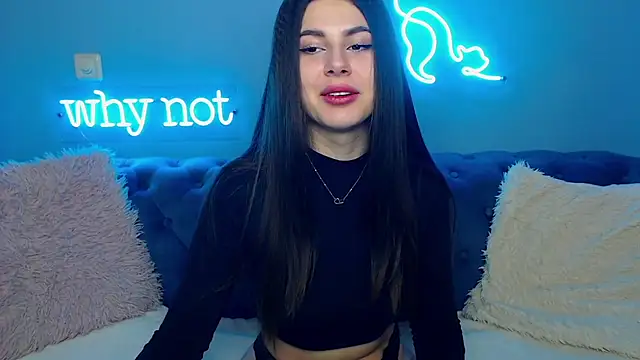 Snapshot of ViollinaLove chatting on January 2025 05:40:02 AM ViollinaLove online show from January 2025 05:40:02 AM