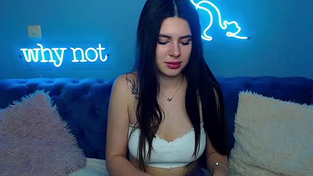 Snapshot of ViollinaLove chatting on January 2025 11:50:01 AM ViollinaLove online show from January 2025 11:50:01 AM