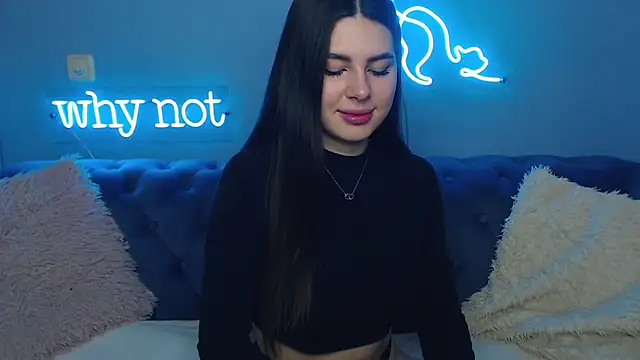 Snapshot of ViollinaLove chatting on February 2025 05:42:01 AM ViollinaLove online show from February 2025 05:42:01 AM