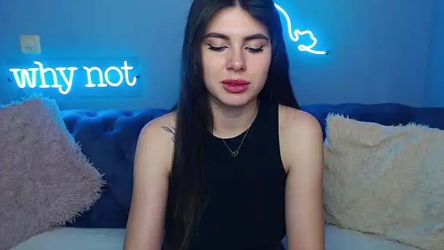 Snapshot of ViollinaLove chatting on February 2025 11:47:02 AM ViollinaLove online show from February 2025 11:47:02 AM