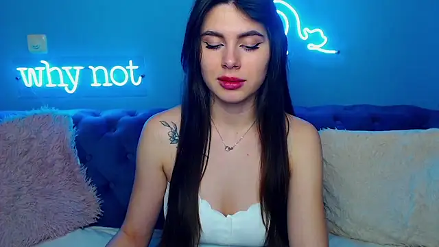 Snapshot of ViollinaLove chatting on February 2025 08:53:02 AM ViollinaLove online show from February 2025 08:53:02 AM