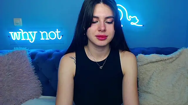 Snapshot of ViollinaLove chatting on February 2025 11:53:01 AM ViollinaLove online show from February 2025 11:53:01 AM