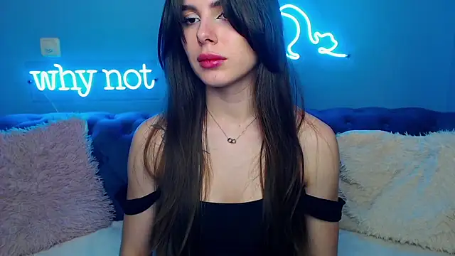 Snapshot of ViollinaLove chatting on February 2025 08:51:02 AM ViollinaLove online show from February 2025 08:51:02 AM