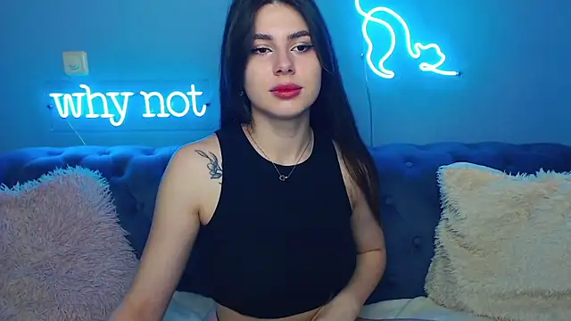 Snapshot of ViollinaLove chatting on March 2025 05:38:01 AM ViollinaLove online show from March 2025 05:38:01 AM