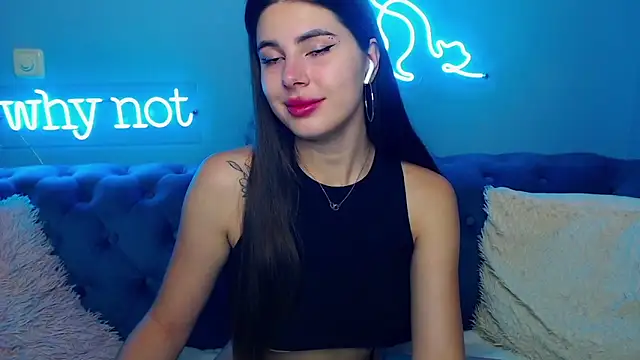 Snapshot of ViollinaLove chatting on September 2025 04:40:02 AM ViollinaLove online show from September 2025 04:40:02 AM