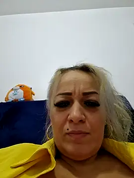 Snapshot of Ruxy42ETT chatting on January 2025 09:00:01 AM Ruxy42ETT online show from January 2025 09:00:01 AM