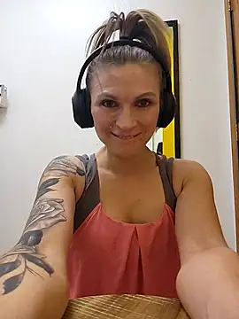 Snapshot of MaddisonX chatting on March 2026 06:50:01 AM MaddisonX online show from March 2026 06:50:01 AM