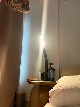 curchez  online show from November 2025 07:07:02 PM