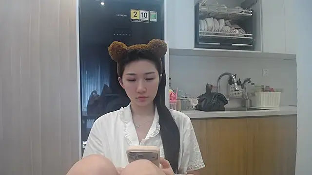 Snapshot of Asiagirll chatting on June 2026 02:17:01 AM Asiagirll online show from June 2026 02:17:01 AM