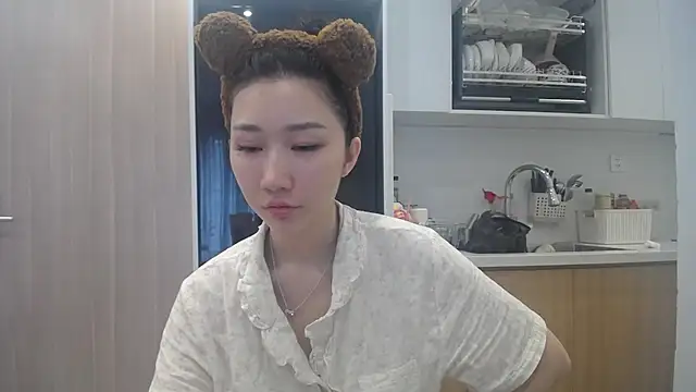 Snapshot of Asiagirll chatting on June 2026 01:56:01 AM Asiagirll online show from June 2026 01:56:01 AM