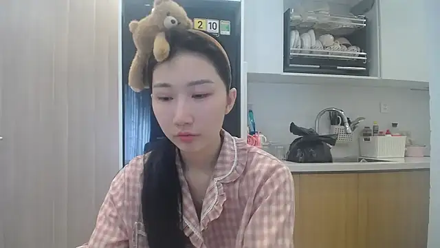 Snapshot of Asiagirll chatting on July 2026 01:00:01 AM Asiagirll online show from July 2026 01:00:01 AM