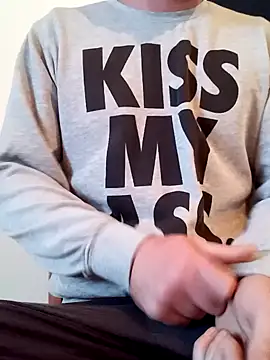 Rolandxxxr online show from February 2025 02:10:01 PM