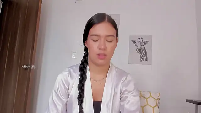 Hanna Risso online show from February 2026 06:01:02 PM