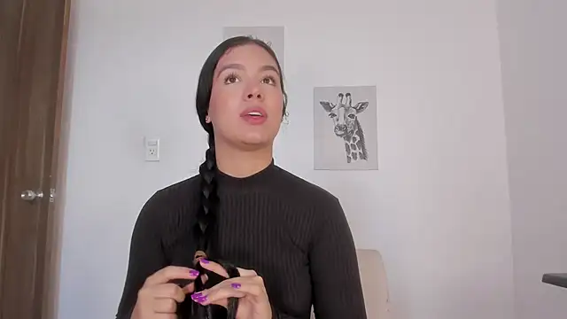 Hanna Risso online show from February 2026 05:03:01 PM