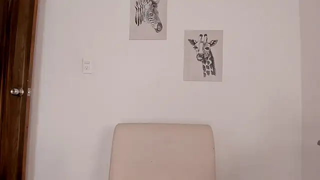 Hanna Risso online show from March 2026 04:57:01 PM