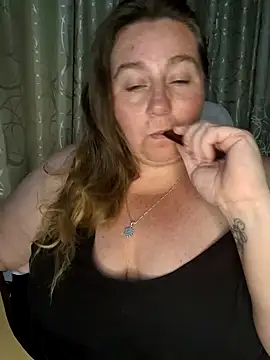 Iceprincess2bad4u online show from February 2025 06:10:01 PM