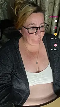 Iceprincess2bad4u online show from September 2025 06:08:02 PM