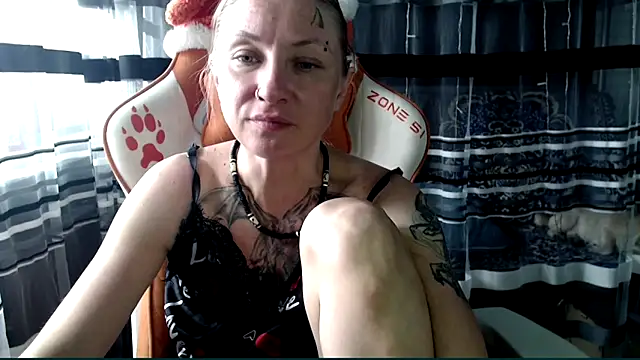 cold lollipop online show from April 2026 06:58:02 AM