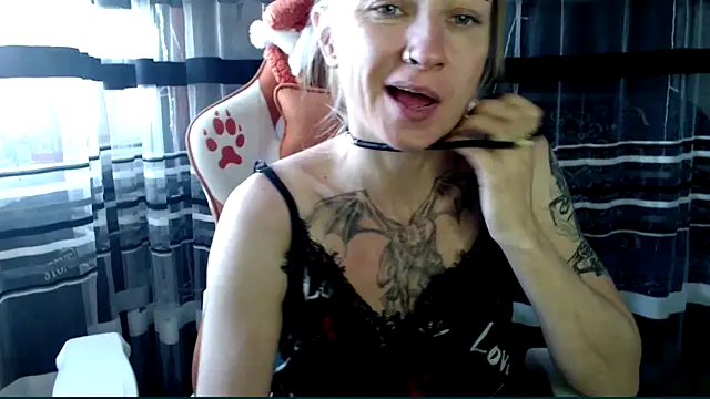 cold lollipop online show from May 2026 06:08:01 AM