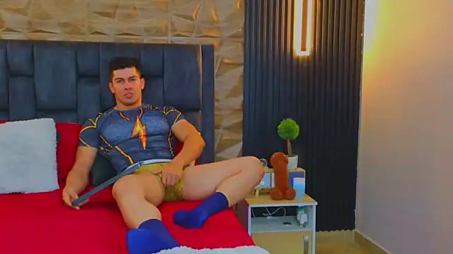 FelipeAndMarcello3 online show from March 2025 07:25:01 PM