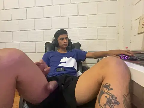 Max TheHorseDick online show from March 2026 04:44:02 PM