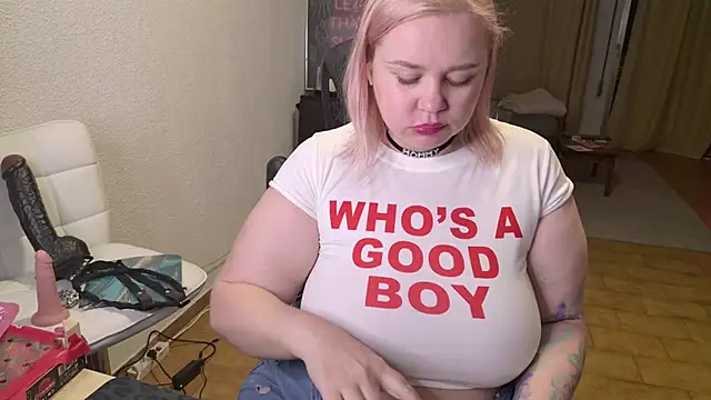 Snapshot of MargotGrey chatting on January 2026 08:07:01 PM MargotGrey online show from January 2026 08:07:01 PM