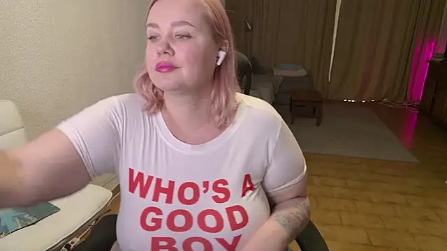 Snapshot of MargotGrey chatting on February 2026 01:06:02 PM MargotGrey online show from February 2026 01:06:02 PM