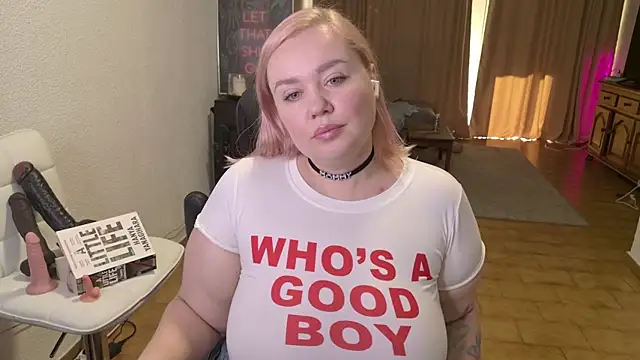 Snapshot of MargotGrey chatting on February 2026 09:01:02 AM MargotGrey online show from February 2026 09:01:02 AM