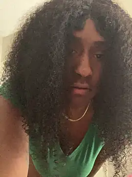 Snapshot of Foreignthababyy chatting on November 2025 06:52:02 PM Foreignthababyy online show from November 2025 06:52:02 PM