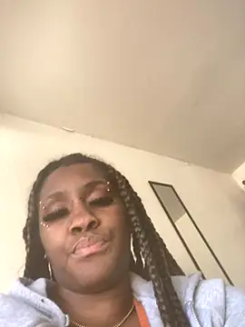 Snapshot of Foreignthababyy chatting on December 2025 06:58:01 PM Foreignthababyy online show from December 2025 06:58:01 PM