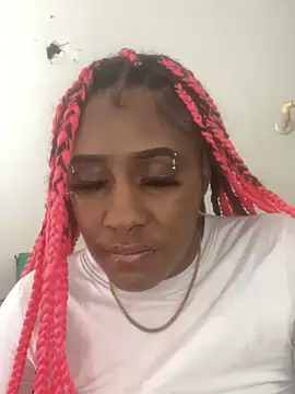 Snapshot of Foreignthababyy chatting on January 2026 03:17:01 PM Foreignthababyy online show from January 2026 03:17:01 PM