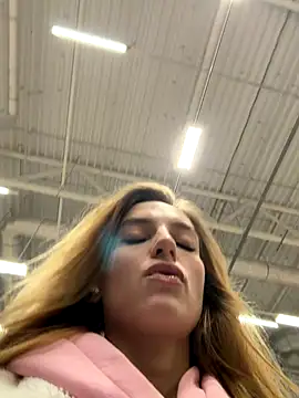 -AngelAri- online show from November 2025 06:09:02 PM