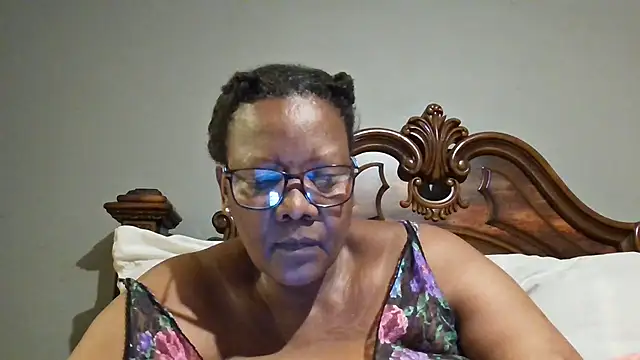 SEXYBOOBSNASS online show from January 2025 08:18:01 PM