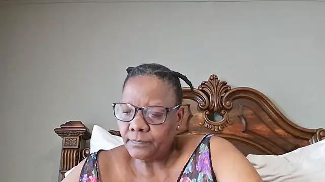 SEXYBOOBSNASS online show from January 2025 07:32:02 AM