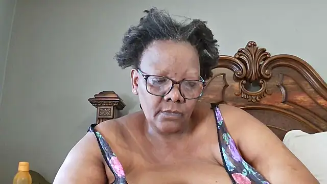 SEXYBOOBSNASS online show from February 2025 08:18:02 AM