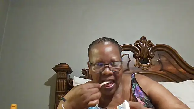 SEXYBOOBSNASS online show from February 2025 08:08:02 PM