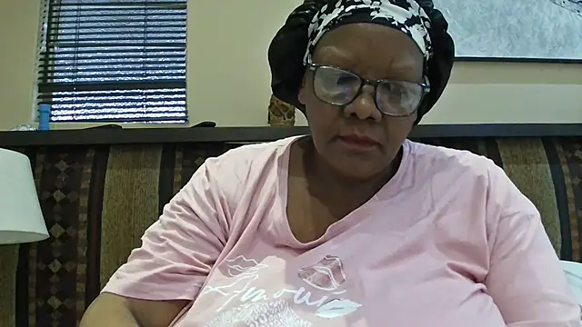 SEXYBOOBSNASS online show from September 2025 04:56:01 AM