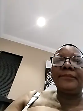 SEXYBOOBSNASS online show from September 2025 09:18:01 PM