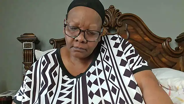 SEXYBOOBSNASS online show from October 2025 04:42:01 AM