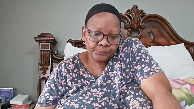 SEXYBOOBSNASS online show from October 2025 01:42:02 PM