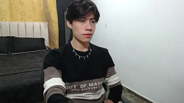 Elio-cam online show from December 2024 08:52:01 AM