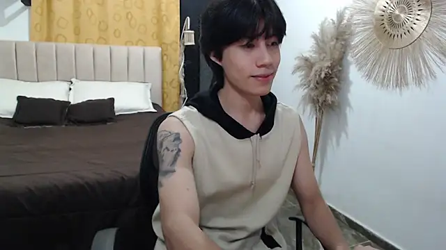 Snapshot of Elio-cam chatting on June 2026 05:22:01 AM Elio-cam online show from June 2026 05:22:01 AM