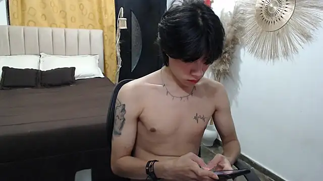 Snapshot of Elio-cam chatting on July 2026 08:28:01 AM Elio-cam online show from July 2026 08:28:01 AM