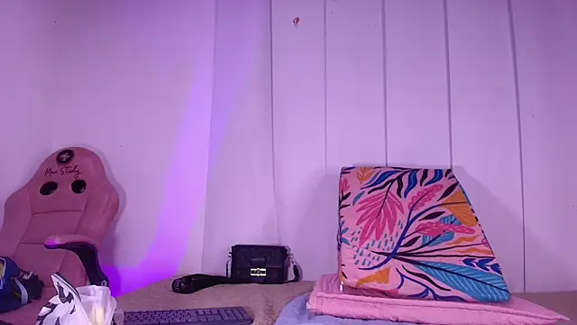 raven lilith  online show from October 2025 03:10:02 AM