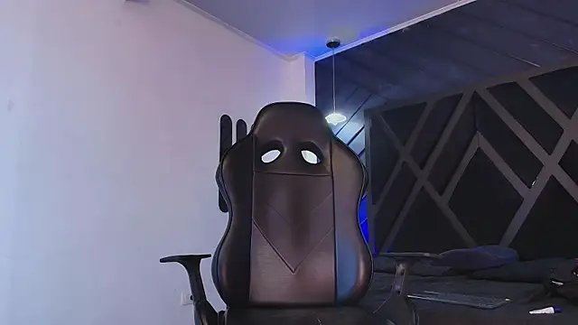 Petesevans online show from April 2026 11:20:02 PM